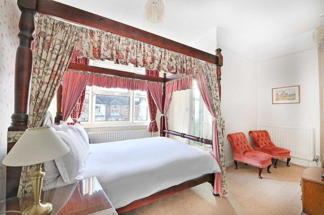 Virginia Lodge Stratford-upon-Avon Dış mekan fotoğraf